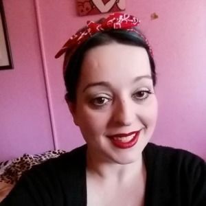 Meet your Posher, Amy